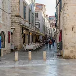 Domino I Old Town *